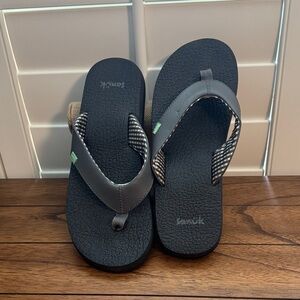 Sanuk Yoga Mat Flipflops🌟